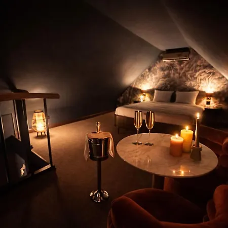 Wellness Tuin Noord Limburg - Wellness Met Indoor Prive Sauna, Prive Stoom Cabine, Prive Jacuzzi - Ultieme Partner Beleving Holiday home *
