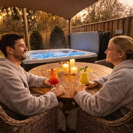 Wellness Tuin - Ultieme Partner Beleving - Amazone Wellness Met Indoor Prive Sauna, Prive Stoom Cabine, Prive Jacuzzi - Gratis Fles Prosecco & Leuke Partner Connect Box ! Holiday home