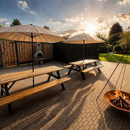 Holiday home Wellness Tuin Noord Limburg - Wellness Met Indoor Prive Sauna, Prive Stoom Cabine, Prive Jacuzzi - Ultieme Partner Beleving Horst