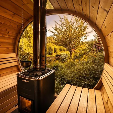 Wellness Tuin Noord Limburg - Wellness Met Indoor Prive Sauna, Prive Stoom Cabine, Prive Jacuzzi - Ultieme Partner Beleving * Horst