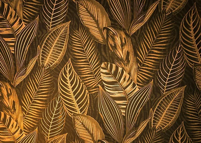 Wellness Tuin - Ultieme Partner Beleving - Prive Wellness Met Prive Jacuzzi In Prive Tuin, Prive Indoor Sauna En Prive Indoor Stoomcabine In Koloniale Stijl - Gratis Fles Prosecco & Leuke Partner Connect Box ! Tatil Evi