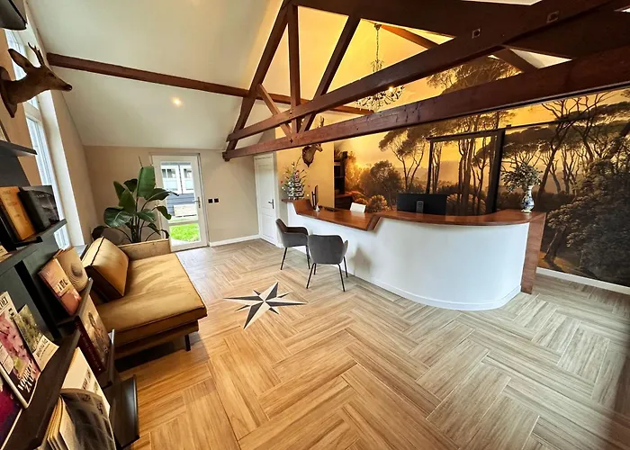 Wellness Tuin - Ultieme Partner Beleving - Prive Wellness Met Prive Jacuzzi In Prive Tuin, Prive Indoor Sauna En Prive Indoor Stoomcabine In Koloniale Stijl - Gratis Fles Prosecco & Leuke Partner Connect Box ! * Horst