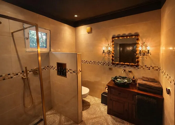 Holiday home Wellness Tuin - Ultieme Partner Beleving - Amazone Wellness Met Indoor Prive Sauna, Prive Stoom Cabine, Prive Jacuzzi - Gratis Fles Prosecco & Leuke Partner Connect Box !