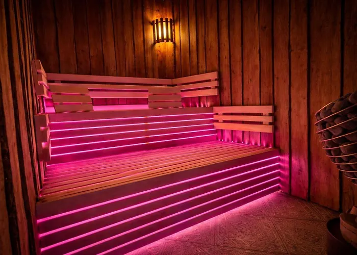 Wellness Tuin - Ultieme Partner Beleving - Amazone Wellness Met Indoor Prive Sauna, Prive Stoom Cabine, Prive Jacuzzi - Gratis Fles Prosecco & Leuke Partner Connect Box ! *
