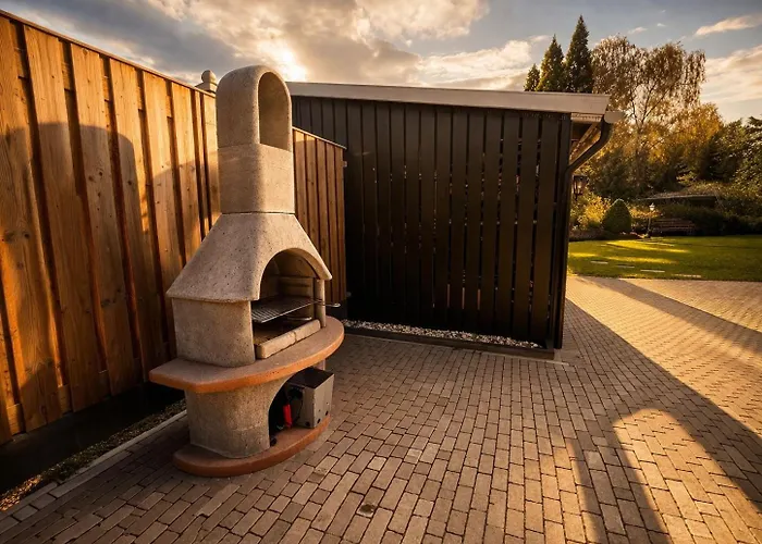 Wellness Tuin - Ultieme Partner Beleving - Amazone Wellness Met Indoor Prive Sauna, Prive Stoom Cabine, Prive Jacuzzi - Gratis Fles Prosecco & Leuke Partner Connect Box !
