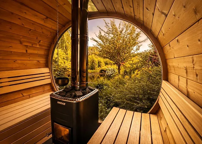Wellness Tuin - Ultieme Partner Beleving - Amazone Wellness Met Indoor Prive Sauna, Prive Stoom Cabine, Prive Jacuzzi - Gratis Fles Prosecco & Leuke Partner Connect Box ! * Horst