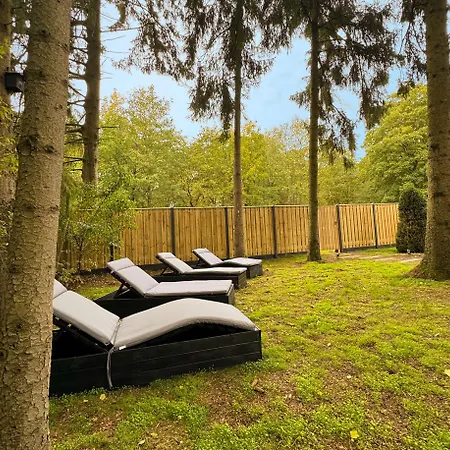 Wellness Tuin - Ultieme Partner Beleving - Privé Wellness Met Privé Jacuzzi In Privé Tuin, Privé Indoor Sauna En Privé Indoor Stoomcabine In Koloniale Stijl - Gratis Fles Prosecco&leuke Partner Connect Box !